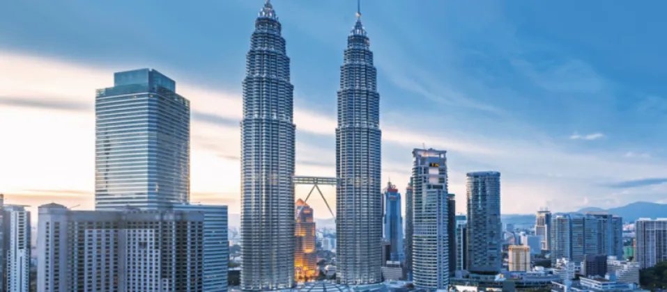 Malaysia to Raise Minimum Wage to 2,000 Ringgit from June 2027