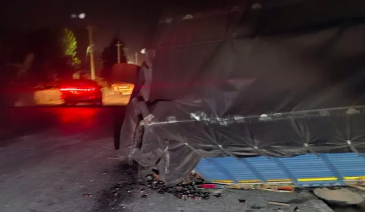 Bus Hits Parked Truck on Muglin-Narayangadh Road in Chitwan, Eight Injured