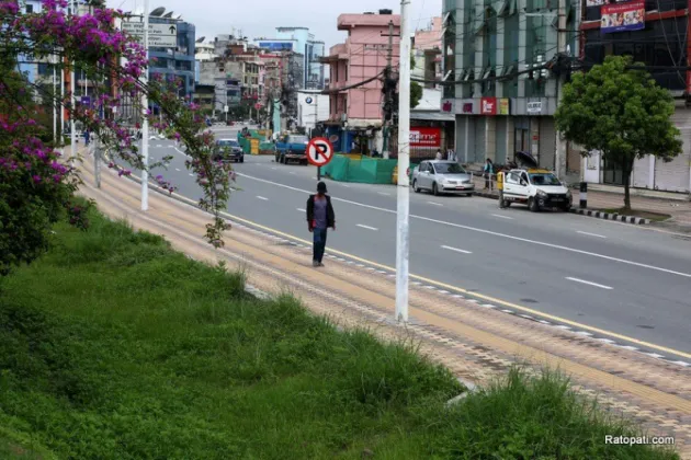 Kathmandu Valley Roads Quiet on Maha Navami as Vehicles Leave for Dashain
