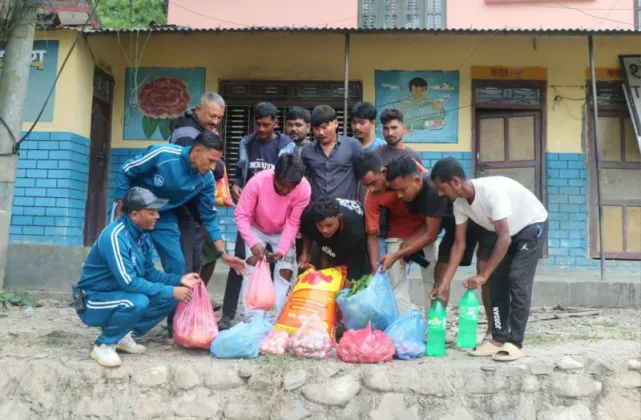 Nilkantha Municipality Provides Food to 12 Stranded Dashain Workers