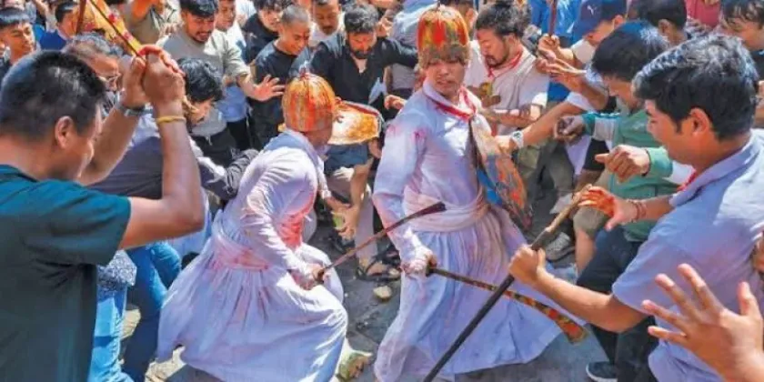Khā Pihāwaigu Jātrā Reenacts Malla-Era Warfare in Madhyapur Thimi