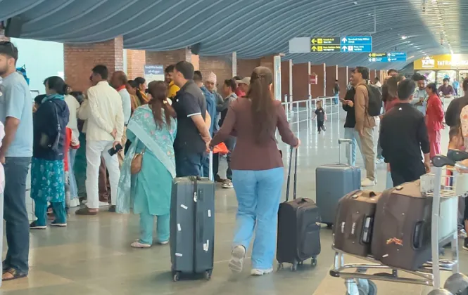 Nepali Youths Continue Departing Abroad During Dashain Festival
