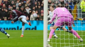 Aston Villa beat Manchester City 2-1 as Nicolas Jackson scores twice to end City's perfect start